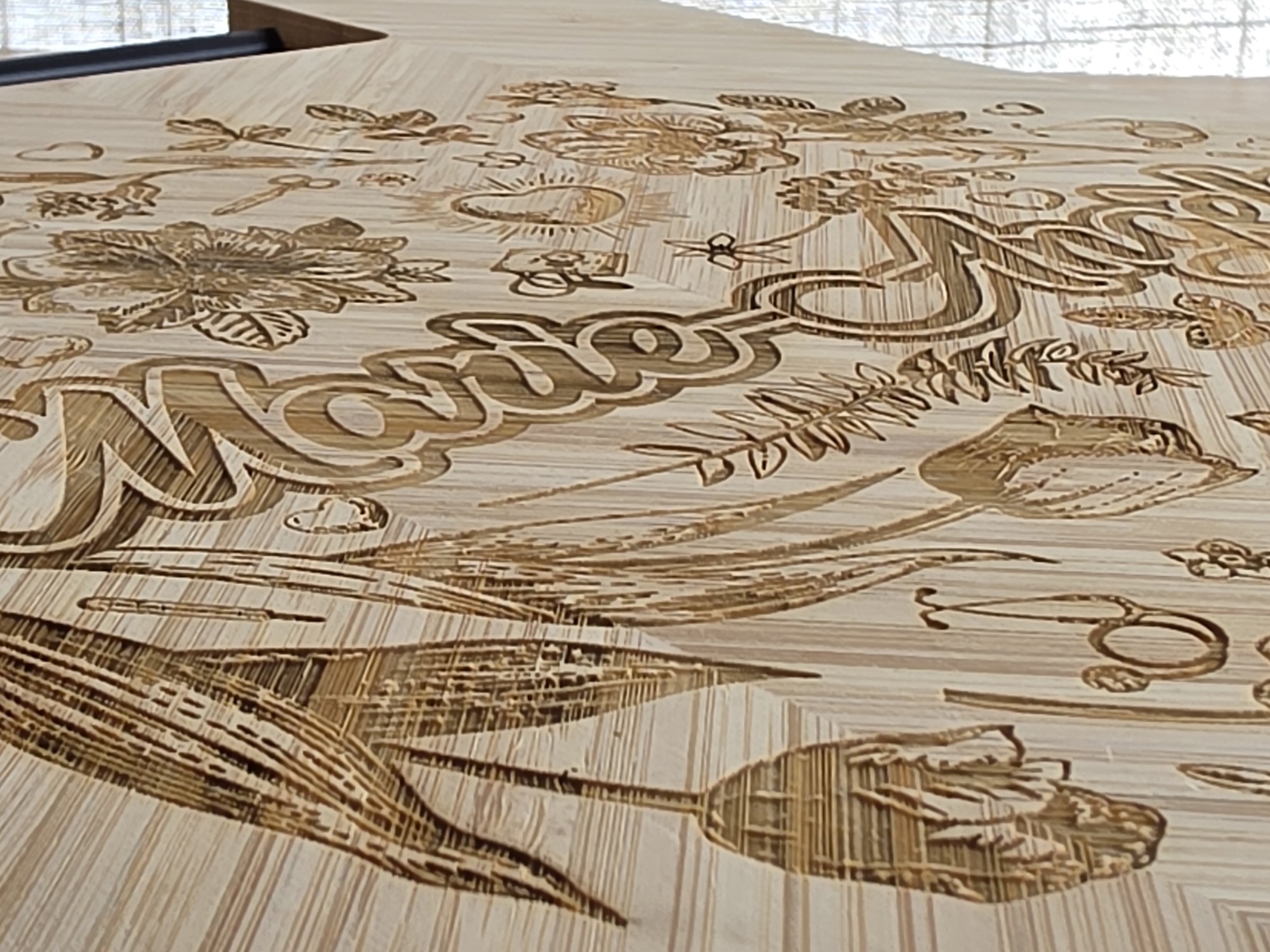 Planche à découper Fleurie – Image 2